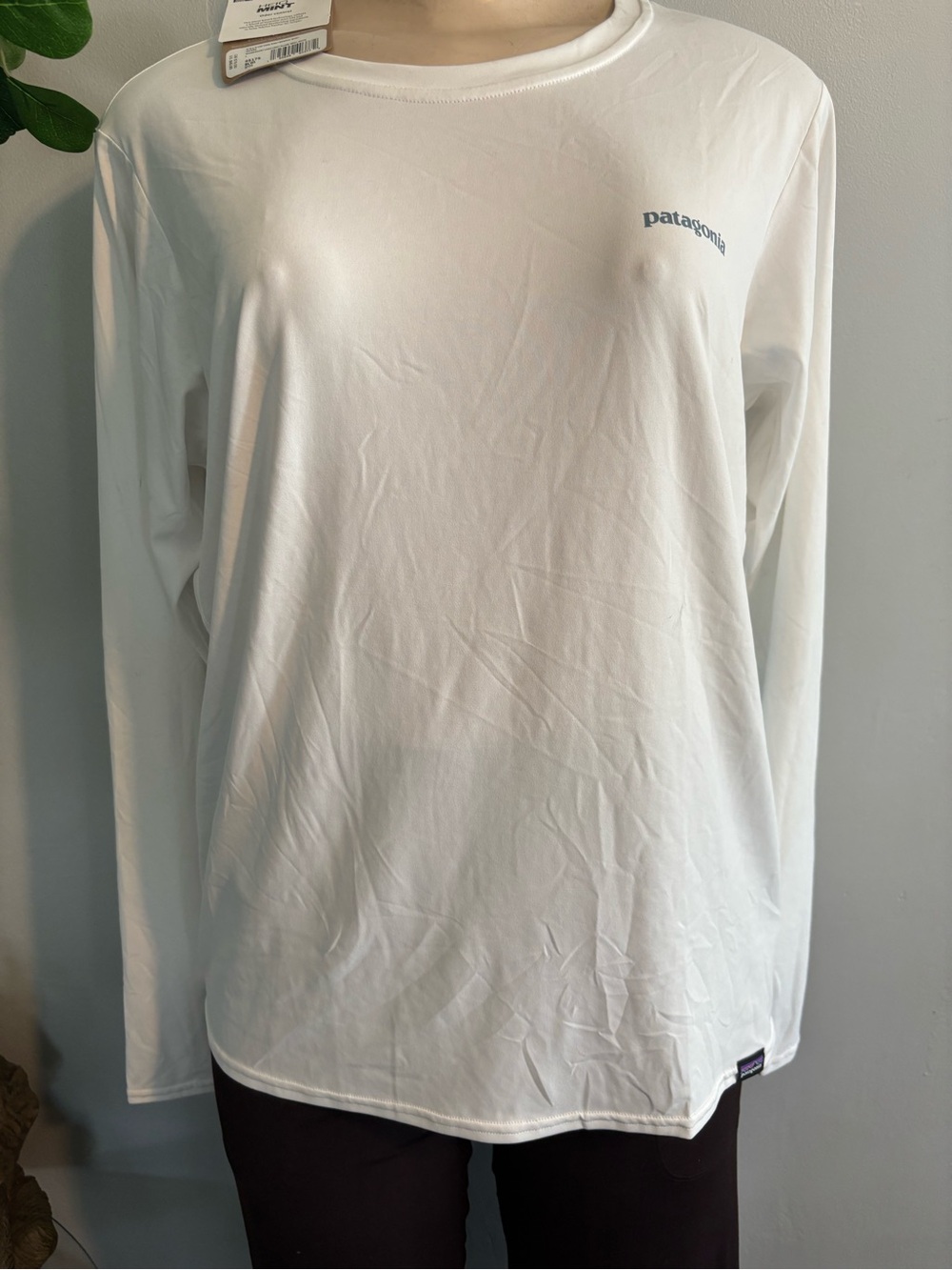Patagonia White Long Sleeve Crewneck Tee